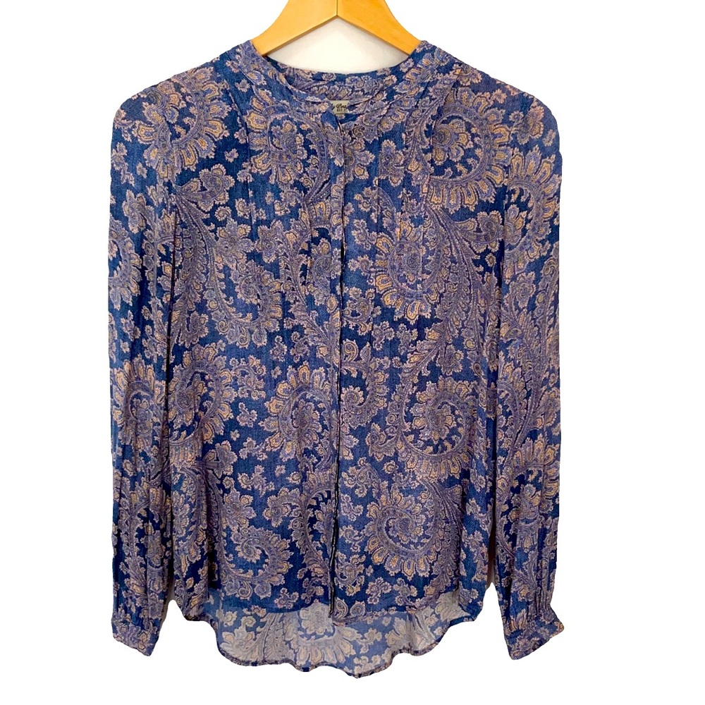 Lucky Brand Paisley Blouse
Extra-Small Blue Pleated Button Down Long Sleeve